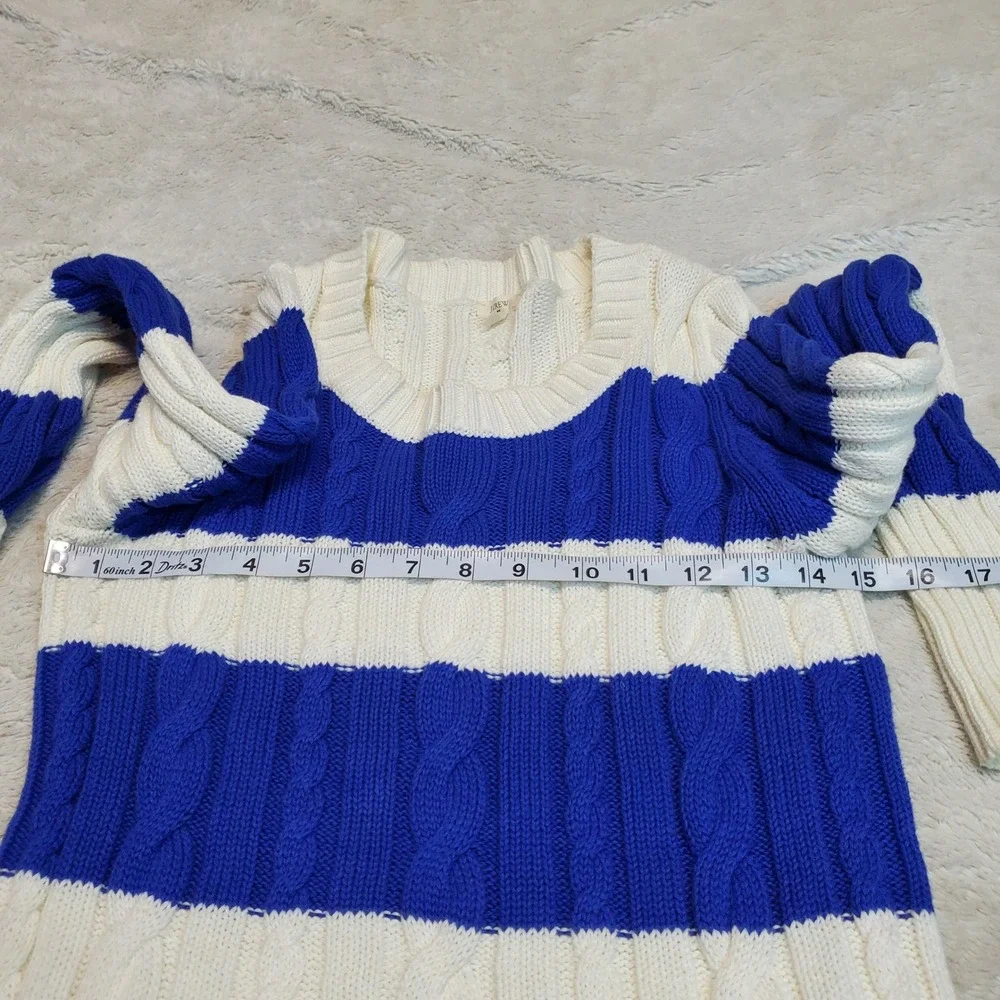 J. Crew White Blue Striped Cable Knit Sweater Small Preppy Chunky Cozy Cotton